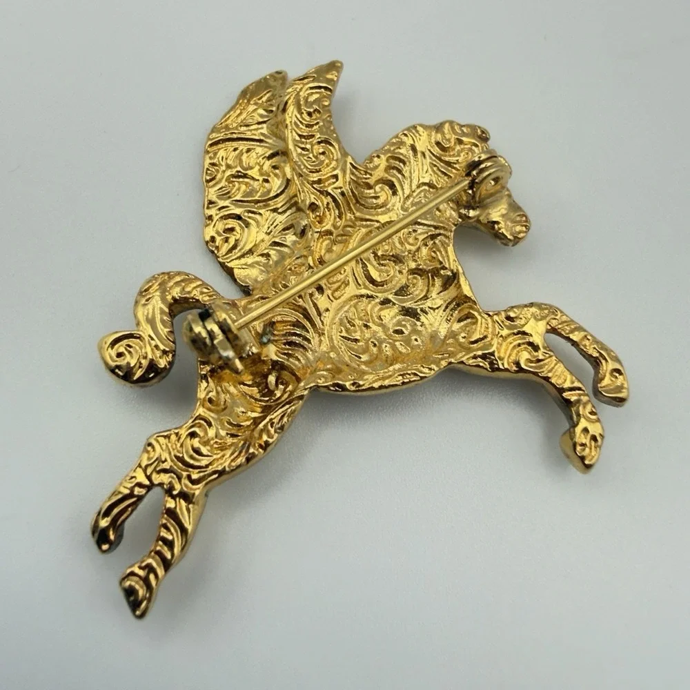 1928 Jewelry Pegasus Winged Horse Brooch Gold Tone Rhinestone Pin
